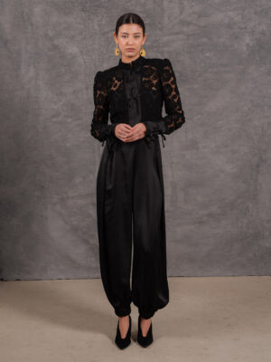 CONJUNTO ENCAJE FLORAL NEGRO